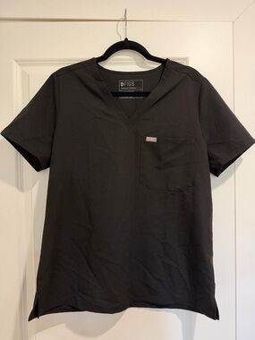 Figs Black Women’s V-Neck Short Sleeve Scrub Top